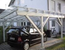 Carport gehobelte Ware, lichtgrau lasiert, mit Acryldach, traditionell gebaut, alles gezapft mit Holznägeln verbunden